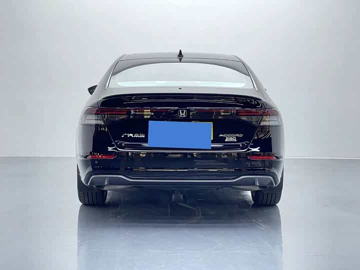 Фото 5 - Honda Accord