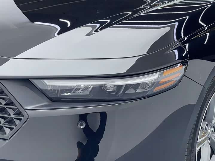 Фото 8 - Honda Accord