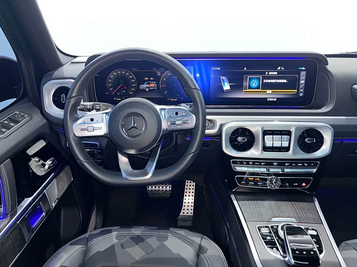 Фото 11 - Mercedes-Benz G-Class