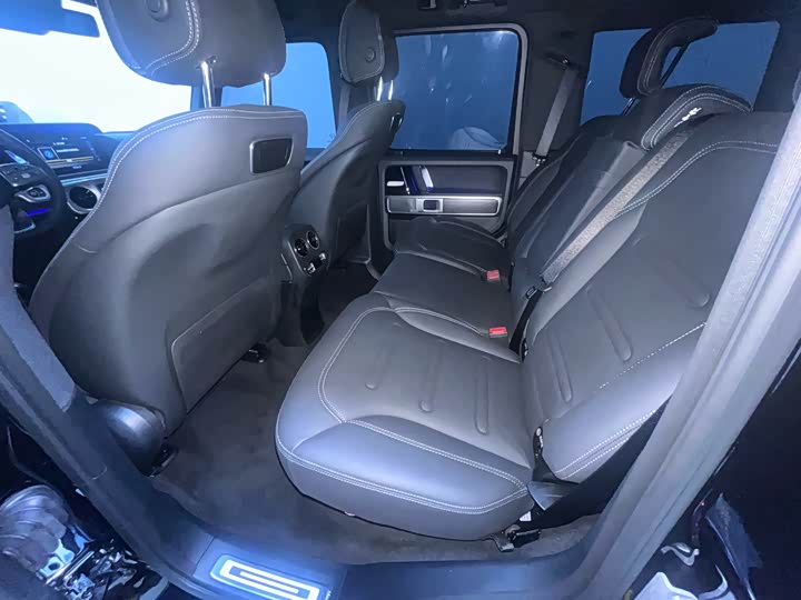 Фото 17 - Mercedes-Benz G-Class