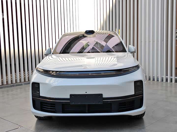 Фото 2 - LiXiang L7