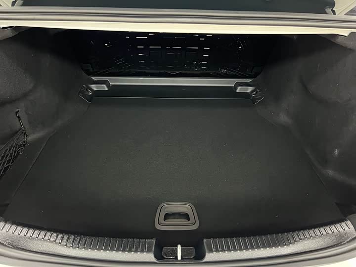 Фото 25 - Mercedes-Benz C-Class