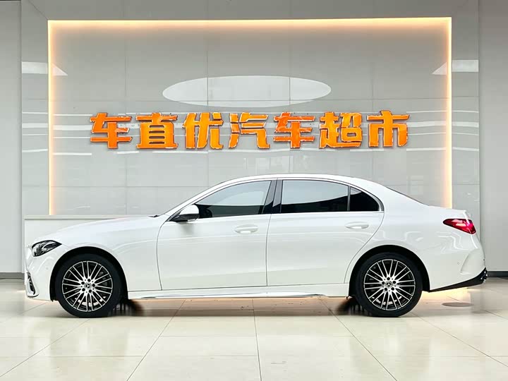 Фото 4 - Mercedes-Benz C-Class