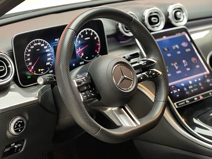 Фото 7 - Mercedes-Benz C-Class