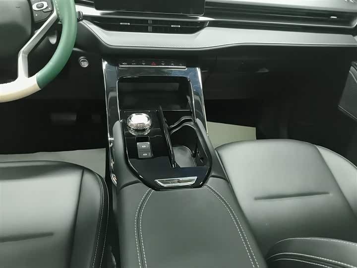 Фото 14 - Haval H6