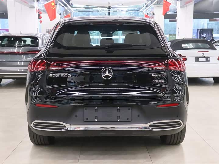 Фото 4 - Mercedes-Benz EQE SUV