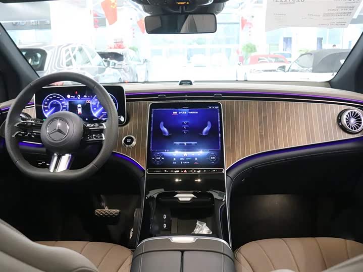 Фото 5 - Mercedes-Benz EQE SUV