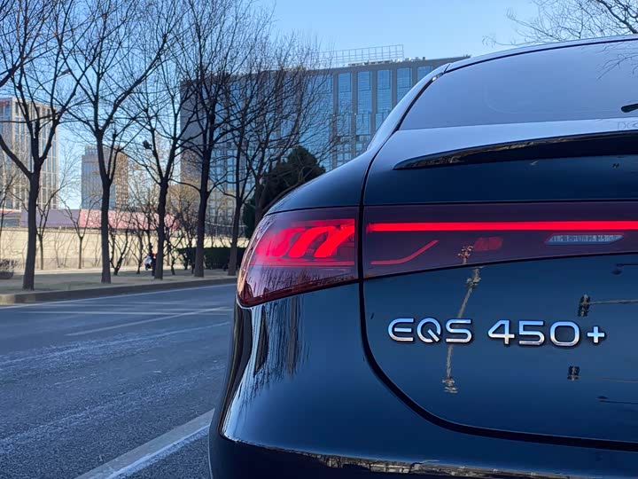 Фото 8 - Mercedes-Benz EQS