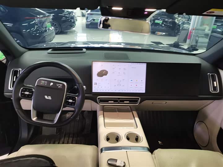 Фото 10 - LiXiang L6