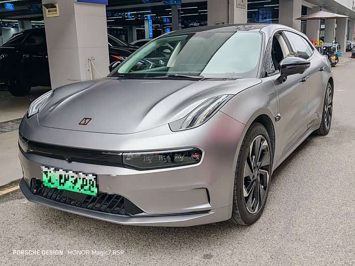 Фото 1 - Zeekr 001