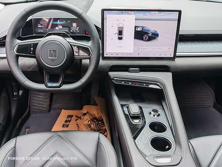 Фото 6 - Zeekr 001