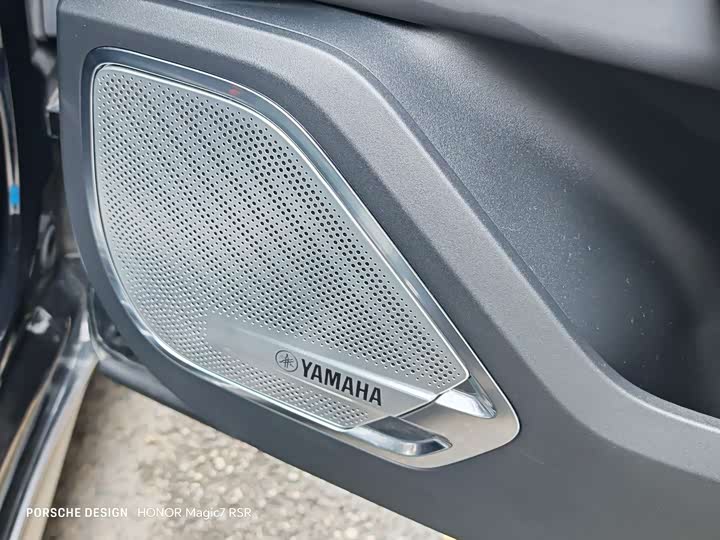 Фото 8 - Zeekr 001