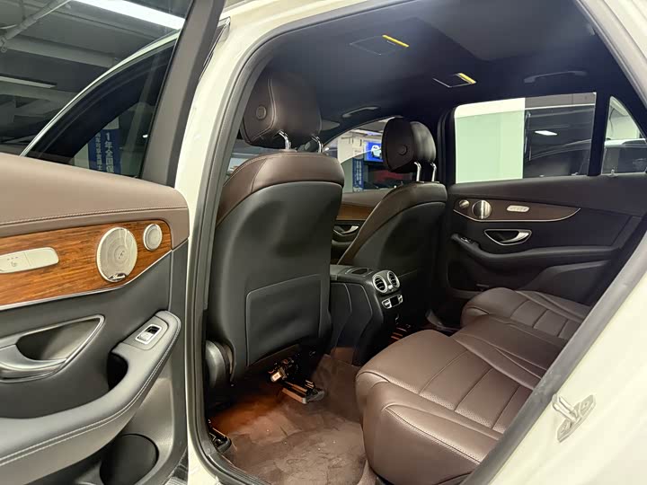 Фото 5 - Mercedes-Benz GLC-Class