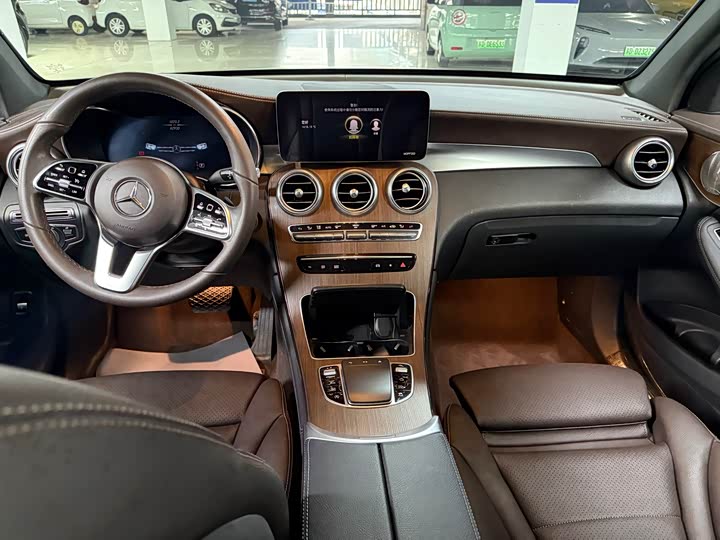Фото 6 - Mercedes-Benz GLC-Class