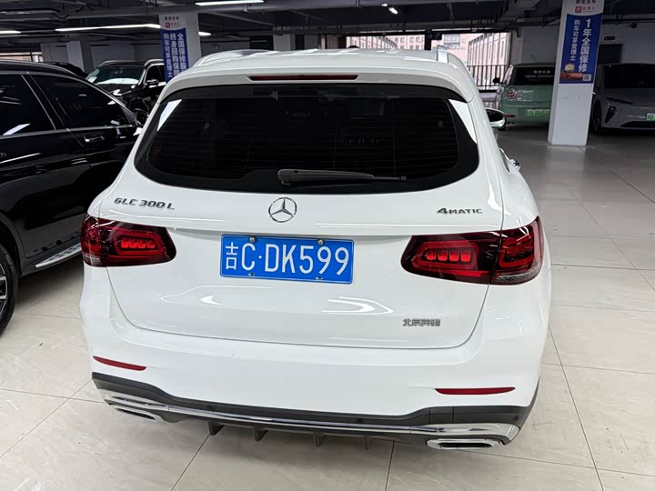 Фото 8 - Mercedes-Benz GLC-Class