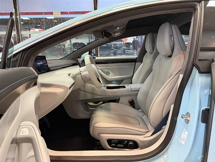 Фото 9 - Luxeed S7