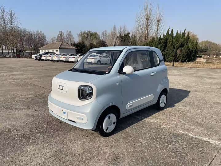 Фото 1 - Bestune Pony