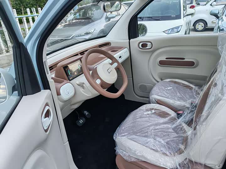 Фото 9 - Bestune Pony