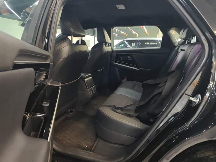 Фото 17 - Toyota bZ4X