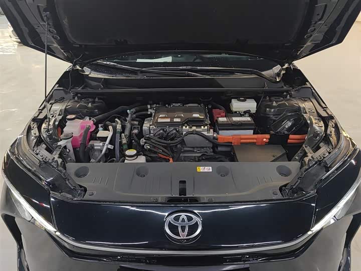 Фото 20 - Toyota bZ4X