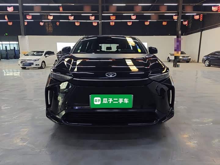 Фото 3 - Toyota bZ4X