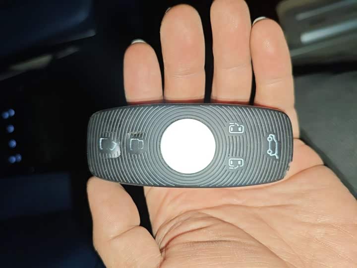 Фото 9 - Roewe iMax 8