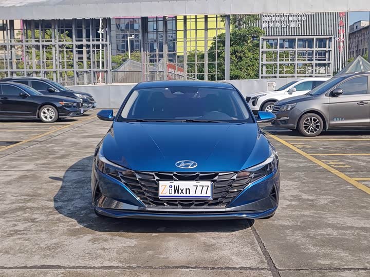 Фото 2 - Hyundai Elantra N line