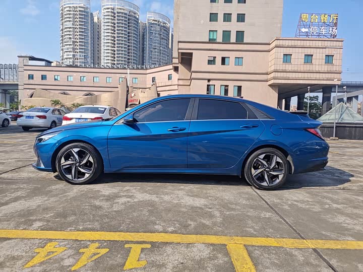 Фото 27 - Hyundai Elantra N line
