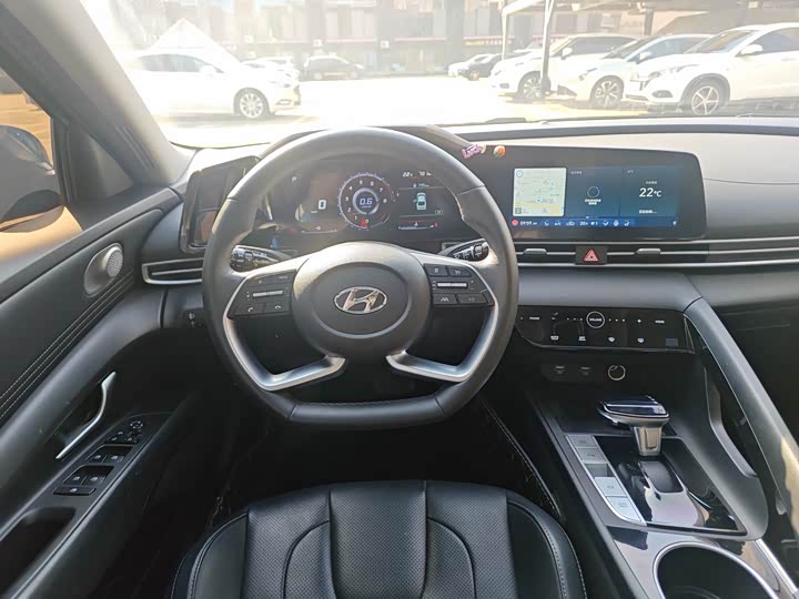 Фото 8 - Hyundai Elantra N line