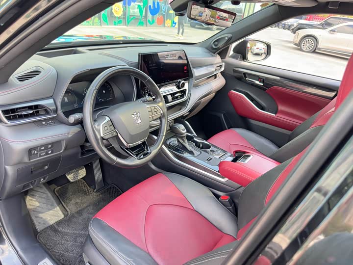 Фото 12 - Toyota Crown Kluger