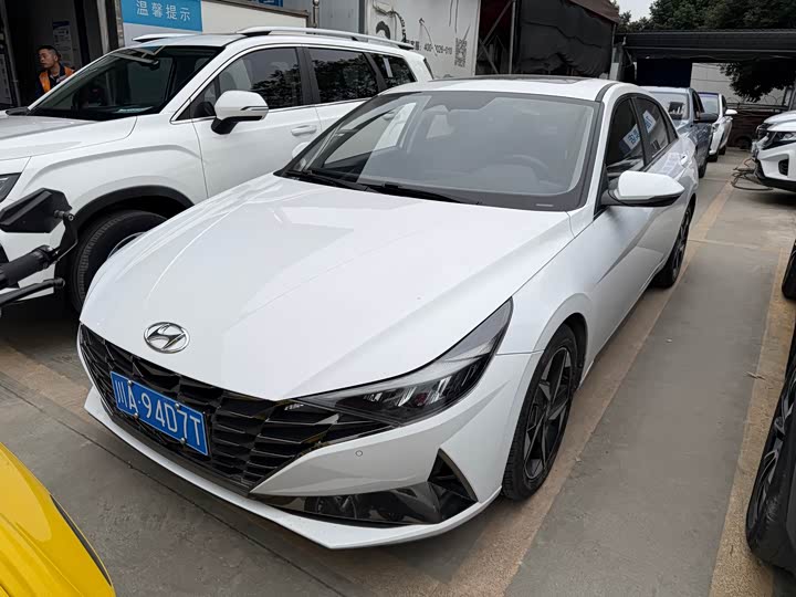 Фото 1 - Hyundai Elantra N line