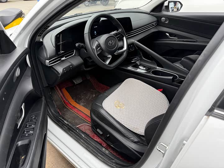 Фото 4 - Hyundai Elantra N line