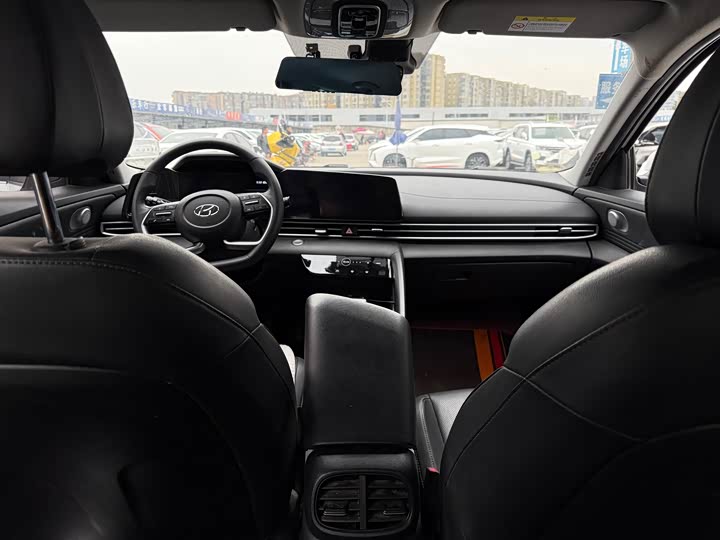 Фото 7 - Hyundai Elantra N line