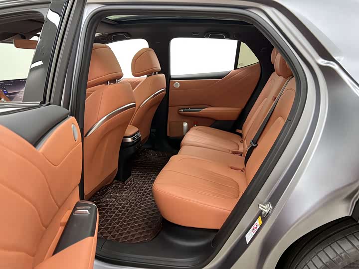 Фото 18 - Changan Qiyuan (Nevo) E07