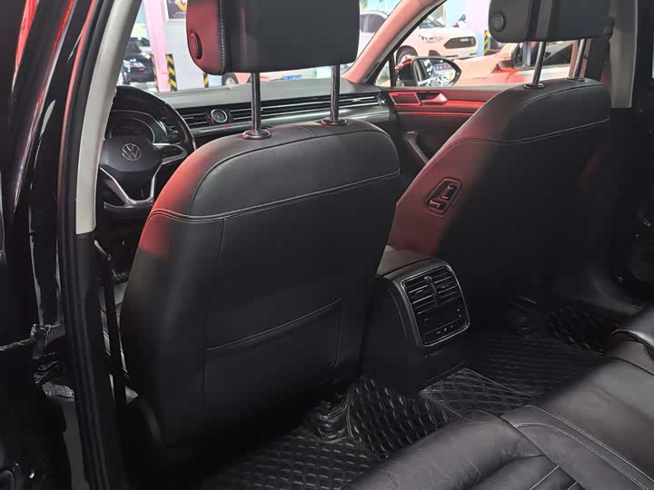 Фото 6 - Volkswagen Magotan