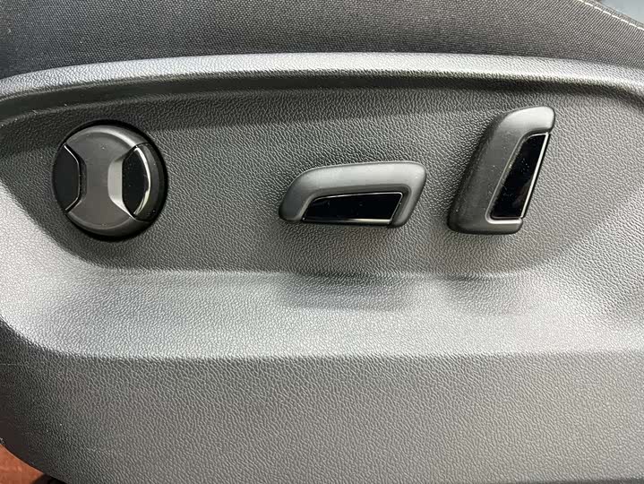 Фото 10 - Volkswagen Tayron