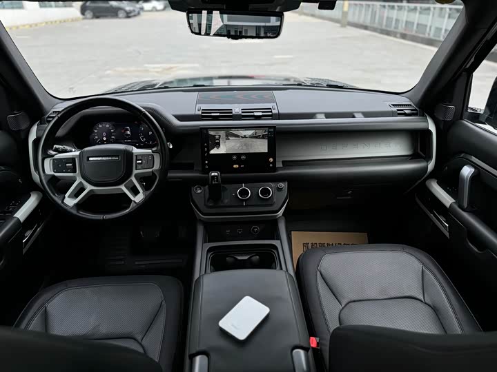 Фото 8 - Land Rover Defender