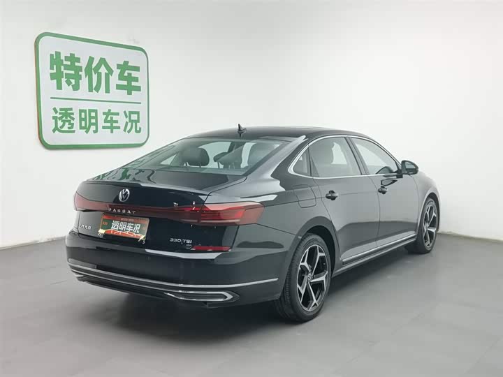 Фото 2 - Volkswagen Passat