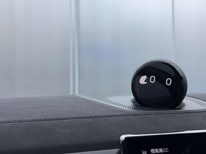 Фото 13 - Nio EC6