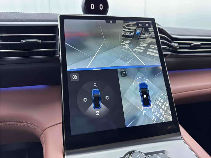 Фото 16 - Nio EC6