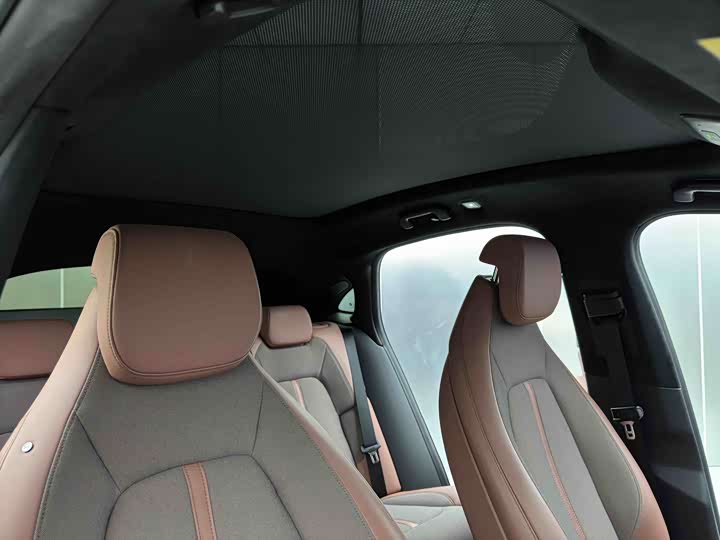 Фото 21 - Nio EC6