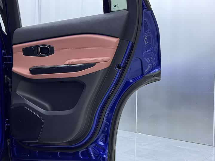 Фото 28 - Nio EC6