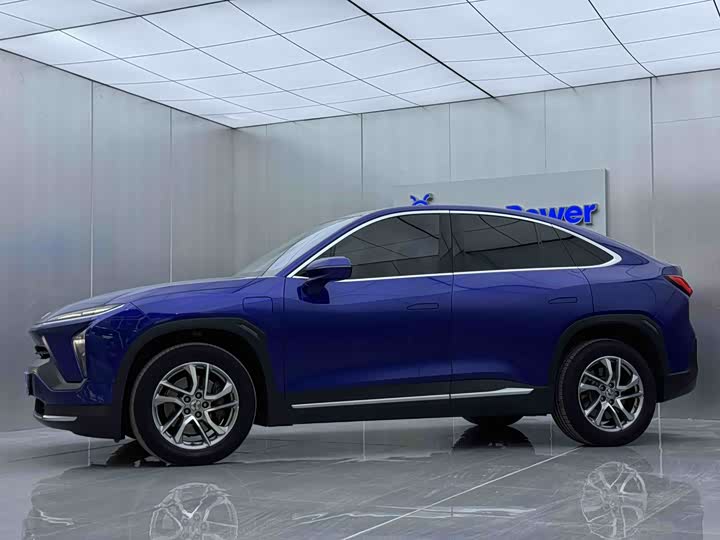 Фото 4 - Nio EC6