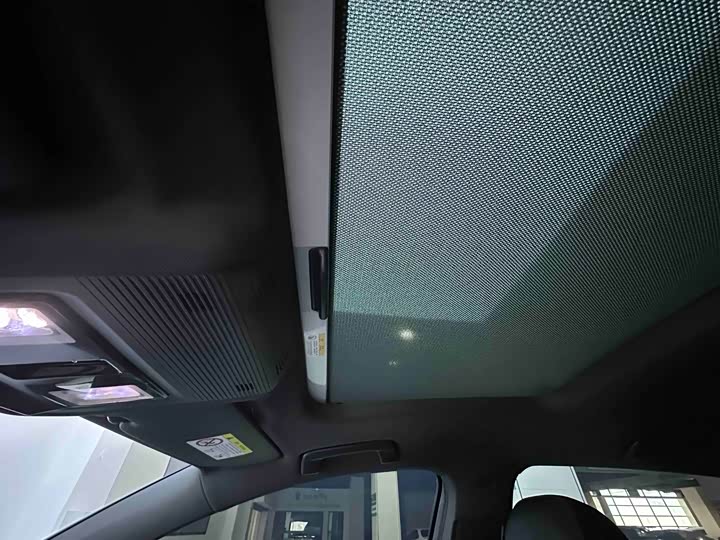 Фото 16 - Volkswagen Golf