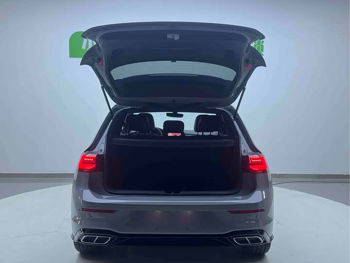 Фото 21 - Volkswagen Golf