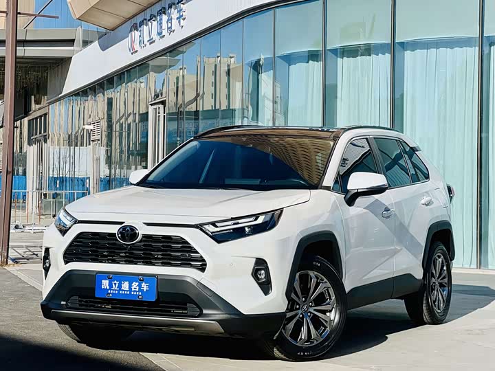 Фото 1 - Toyota RAV4