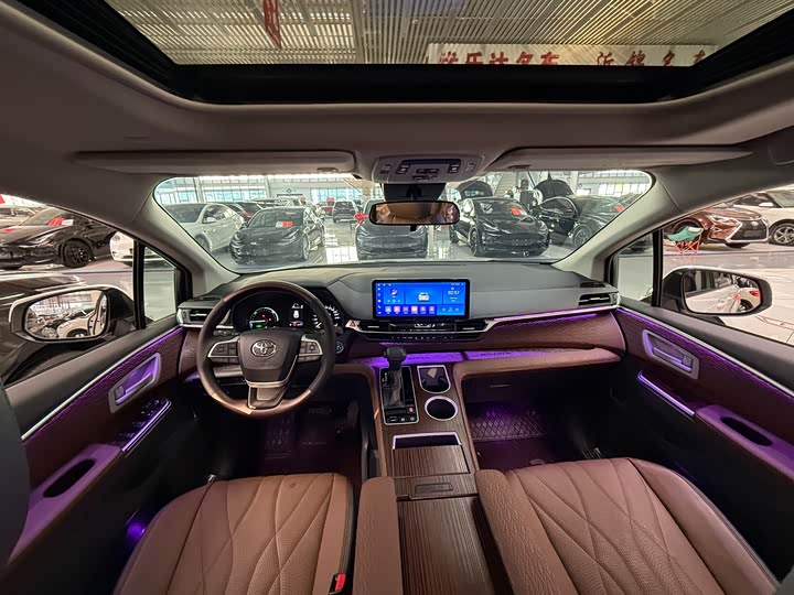 Фото 5 - Toyota Sienna