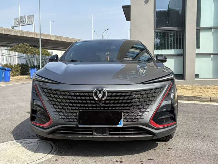 Фото 2 - Changan UNI-T