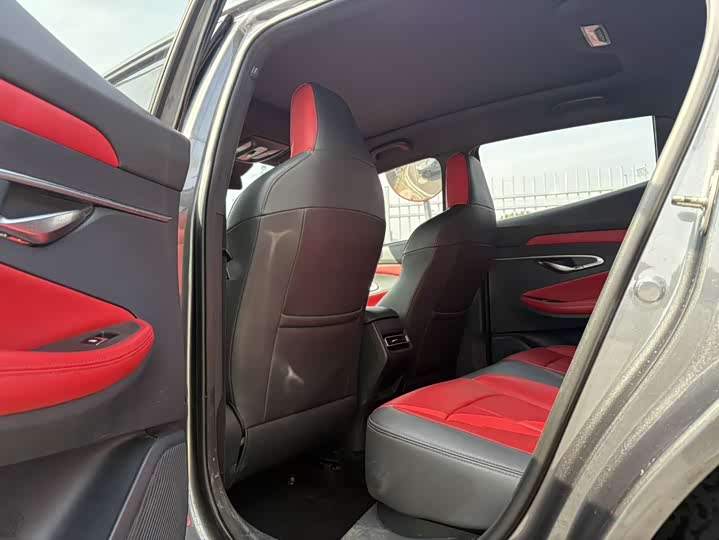 Фото 7 - Changan UNI-T