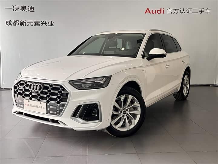 Фото 1 - Audi Q5L